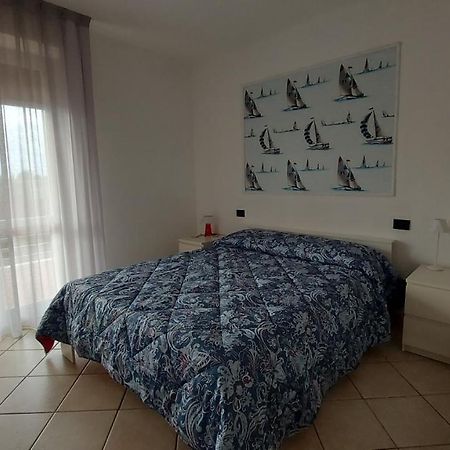 Appartamento Santa Costanza Con Piscina サン·ヴィンチェンツォ エクステリア 写真